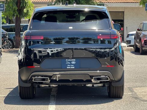 New 2026 Land Rover Range Rover Sport SE AWD/4WD image 9