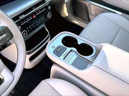 Used 2026 Hyundai Ioniq 9 Calligraphy AWD/4WD image 15