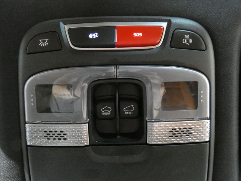Used 2023 Kia Telluride AWD image 18