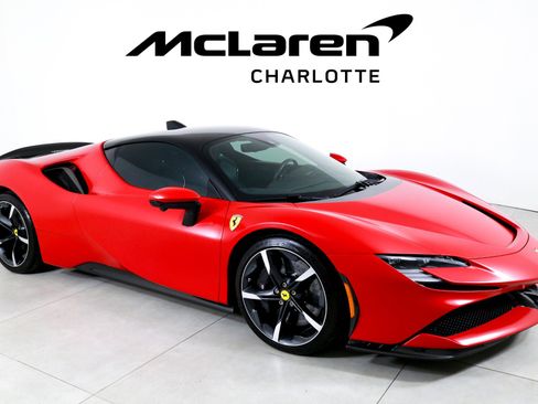 Used 2022 Ferrari SF90 Stradale image 2