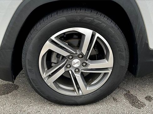 Used 2019 GMC Terrain SLT w/ Preferred Package image 28