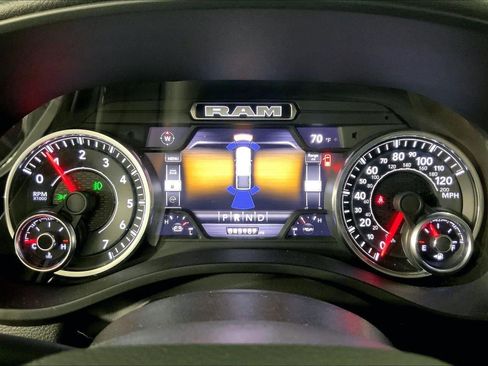 Used 2022 RAM 1500 Big Horn AWD/4WD image 20
