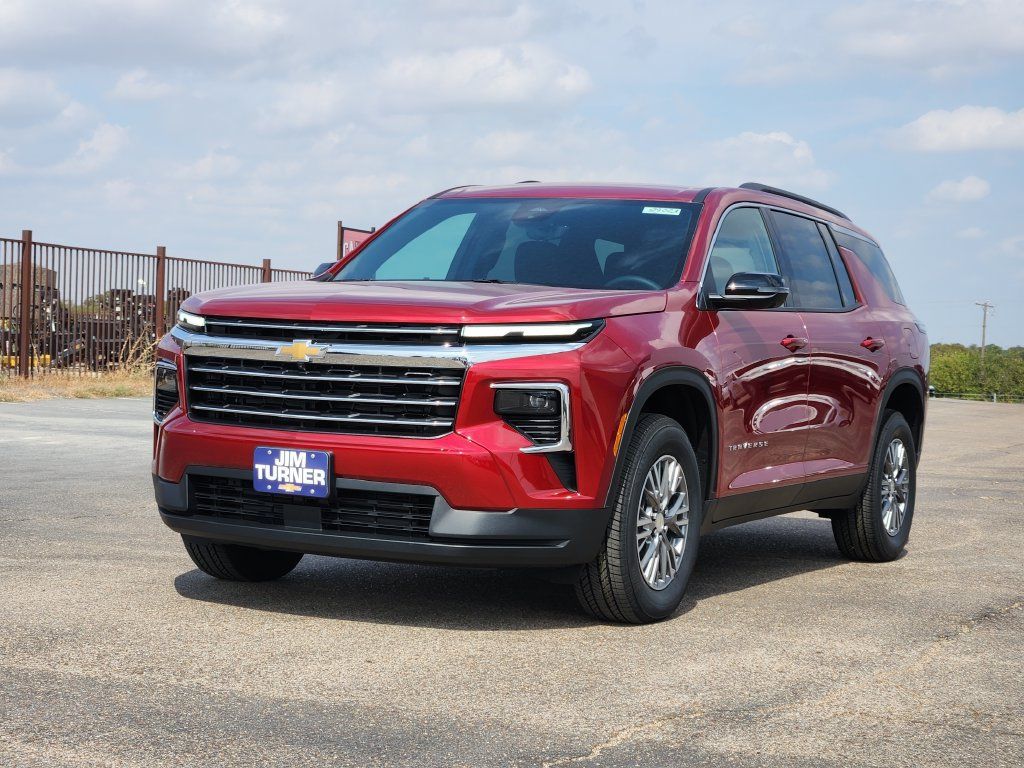 New 2027 Chevrolet Traverse LT w/ Driver Confidence Package FWD image 2
