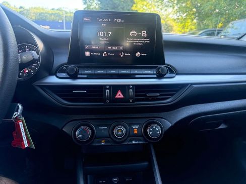 Used 2023 Kia Forte LXS w/ LXS Technology Package FWD image 27