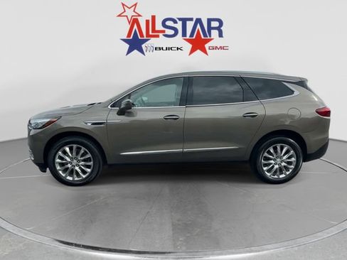 Used 2020 Buick Enclave Essence w/ Sound and Sites Package FWD image 4