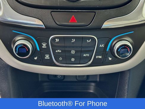 Used 2018 Chevrolet Equinox LT image 20