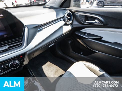 Used 2024 Chevrolet Trax LT image 47