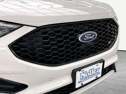 Certified 2020 Ford Edge ST w/ Equipment Group 401A AWD/4WD image 28