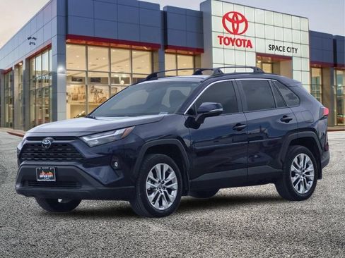 Certified 2025 Toyota RAV4 XLE Premium FWD image 2