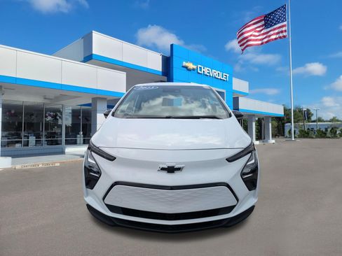 Used 2023 Chevrolet Bolt LT w/ Driver Confidence Package FWD image 8