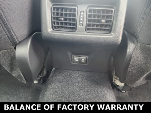 Used 2025 Toyota Camry SE image 15