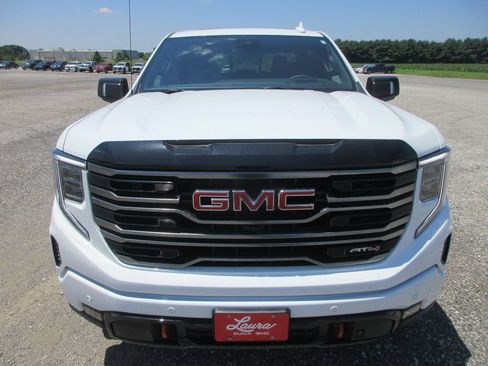 New 2026 GMC Sierra 1500 AT4 w/ AT4 Premium Package AWD/4WD image 11