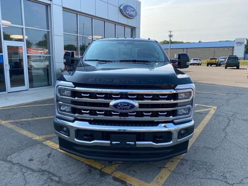 Used 2026 Ford F250 Lariat AWD/4WD image 9