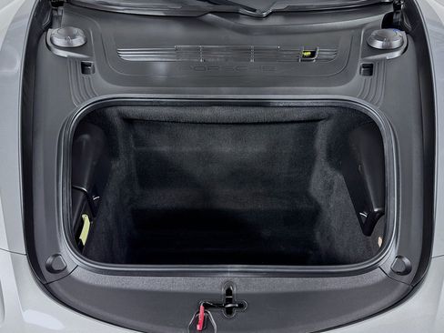 Used 2021 Porsche 718 Cayman image 8