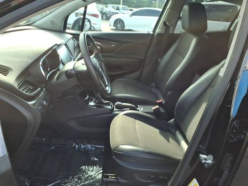 Used 2018 Buick Encore Preferred FWD image 4