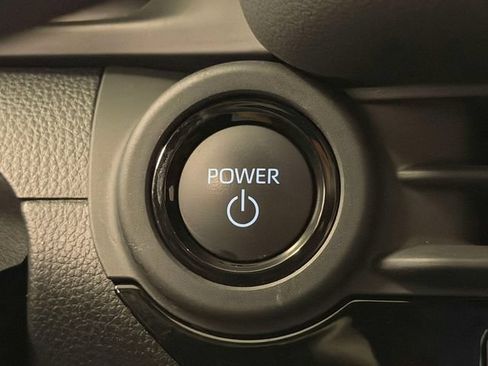Used 2025 Toyota Crown Signia AWD/4WD image 30