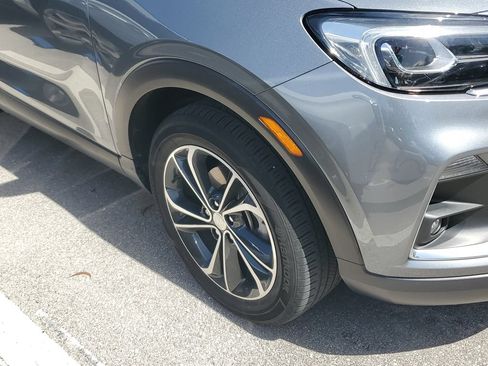 Used 2021 Buick Encore GX Essence FWD image 4