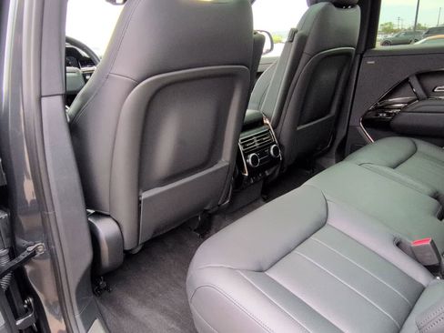 Used 2025 Land Rover Range Rover Sport Dynamic SE AWD/4WD image 18