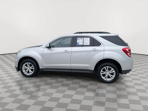 Used 2017 Chevrolet Equinox LT FWD image 12