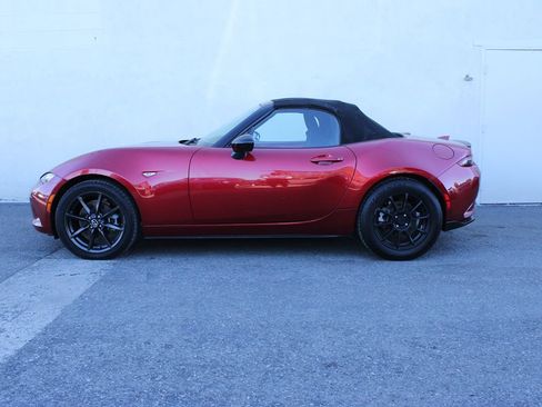Used 2016 MAZDA MX-5 Miata Club image 5