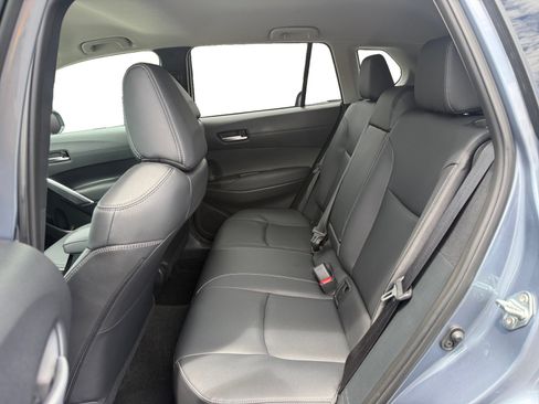 Used 2023 Toyota Corolla Cross XLE AWD/4WD image 16