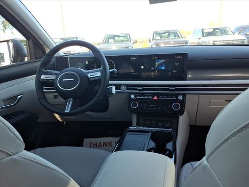New 2025 Hyundai Tucson SEL image 10