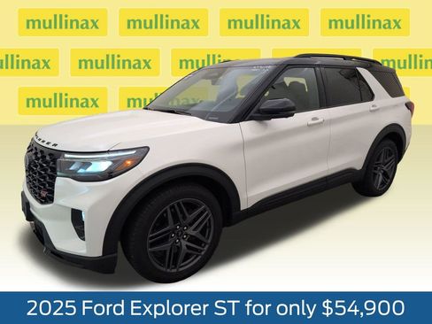 Used 2025 Ford Explorer ST w/ Sun And Sound Package image 13