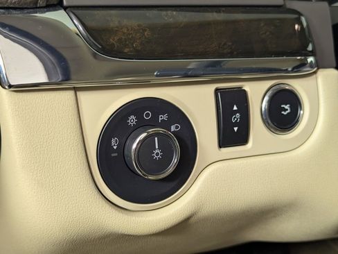 Used 2014 Lincoln MKS w/ Equipment Group 101A FWD image 13