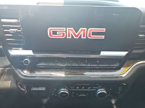 Used 2023 GMC Sierra 1500 Elevation w/ Preferred Package AWD/4WD image 14
