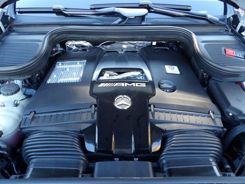 Used 2025 Mercedes-Benz GLS 63 AMG 4MATIC image 37