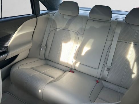 Used 2022 Lucid Air Dream Edition AWD/4WD image 14