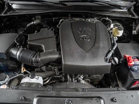 Used 2022 Toyota Tacoma SR5 image 20