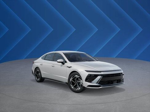 New 2026 Hyundai Sonata SEL AWD/4WD image 2