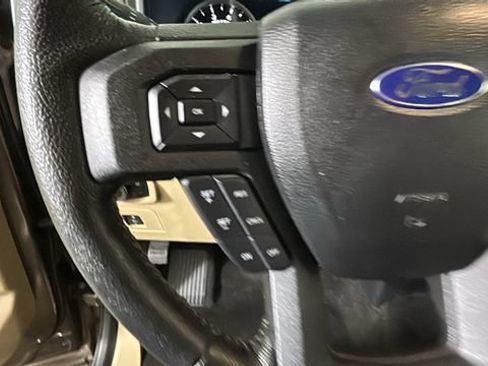 Used 2015 Ford F150 XLT w/ Equipment Group 302A Luxury AWD/4WD image 15