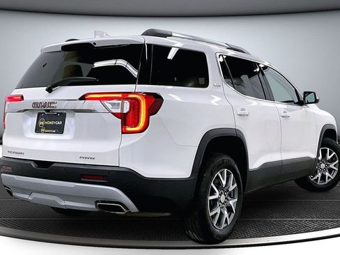 Used 2023 GMC Acadia SLT AWD/4WD image 6
