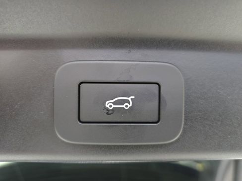 Used 2023 Jaguar F-PACE S image 14