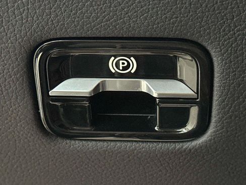 Certified 2022 Mercedes-Benz S 580 4MATIC Sedan image 17