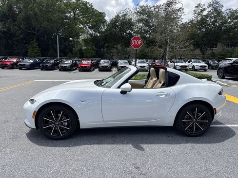 New 2026 MAZDA MX-5 Miata RF Grand Touring RWD image 11