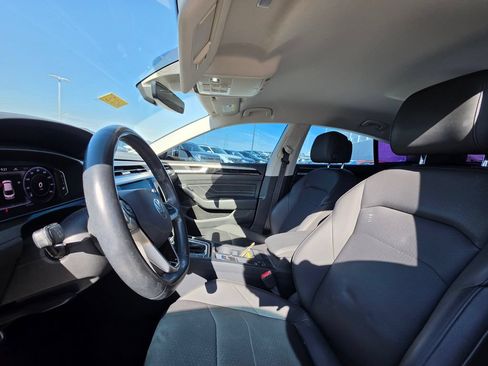 Used 2021 Volkswagen Arteon SE FWD image 16