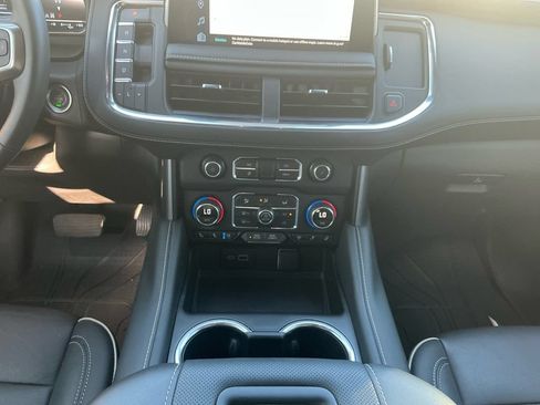 Used 2024 Chevrolet Tahoe Premier AWD/4WD image 20