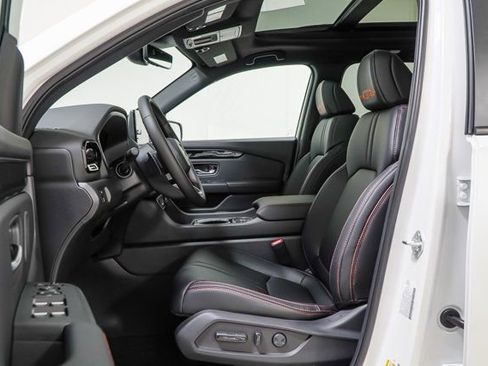 New 2025 Honda Pilot TrailSport image 23