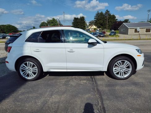 Used 2018 Audi Q5 2.0T Premium Plus w/ Premium Plus Package AWD/4WD image 6