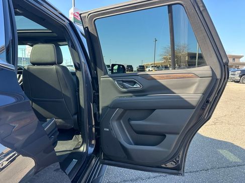 Certified 2024 Chevrolet Tahoe Premier w/ Premium Package image 19