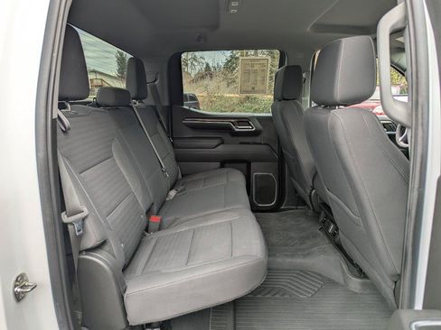 Used 2022 Chevrolet Silverado 1500 RST w/ Z71 Off-Road Package AWD/4WD image 32