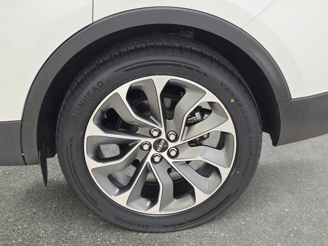 Used 2023 Lincoln Nautilus Reserve FWD image 33