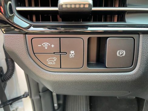 New 2026 Kia Sportage SX image 10