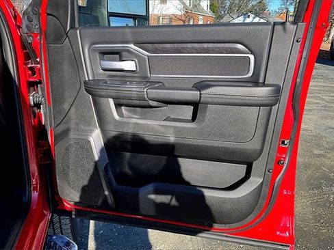 Used 2024 RAM 2500 Big Horn w/ Bed Utility Group image 21