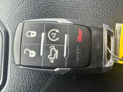 Used 2022 RAM 2500 Laramie image 30