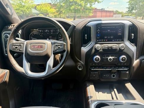Used 2019 GMC Sierra 1500 SLT w/ SLT Premium Plus Package AWD/4WD image 19