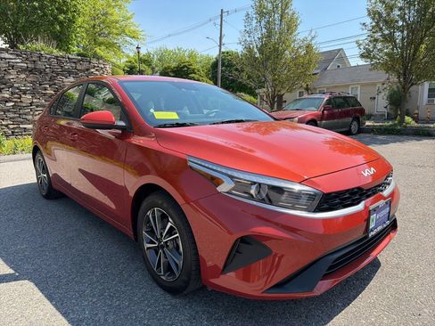 Certified 2023 Kia Forte LXS FWD image 8